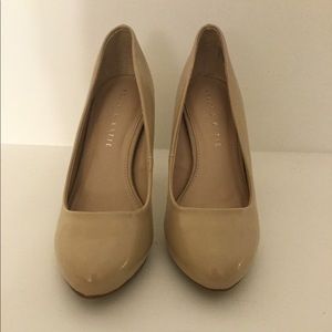 Kelly & Katie Tiana Pump Nude